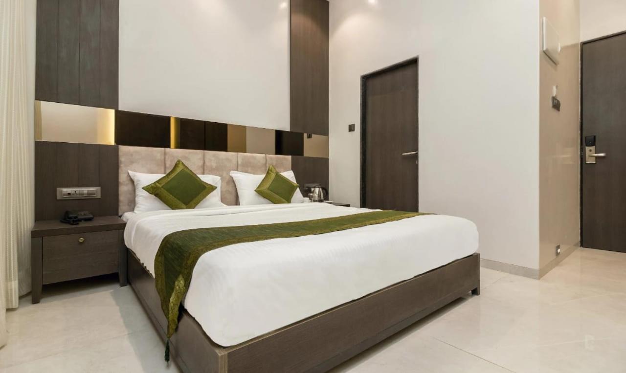 Hotel Oyster Suite Andheri West Bombaj Exteriér fotografie